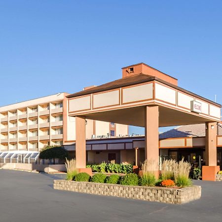 Quality Inn West Springfield Exterior foto